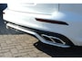 Volvo V60 2.0 B4 R-Design | Styling Kit | Harman Kardon Premium Sound | Adaptieve Cruise Control | BLIS | Parkeercamera | Standkachel | Elektrische verstelbare voorstoelen | Stoel-/Stuurwielverwarming | Navigatie |
