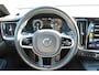 Volvo V60 2.0 B4 R-Design | Styling Kit | Harman Kardon Premium Sound | Adaptieve Cruise Control | BLIS | Parkeercamera | Standkachel | Elektrische verstelbare voorstoelen | Stoel-/Stuurwielverwarming | Navigatie |