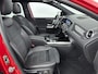 Mercedes-Benz B-klasse 180 Business Solution AMG | Schuif/kanteldak | Achteruitrij camera | Cruise control | Stoelverwarming | Navigatie |
