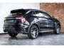 Lynk & Co 01 | Panoramadak | Trekhaak | Verwarmbare voorstoelen | 360° Parkeer camera | Adaptieve cruise control | Apple carplay/Android auto | Keyless Entree | Electrische bedienbare voorstoelen |