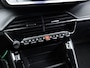 Peugeot 208 1.2 PureTech Allure Sport (APPLE CARPLAY,NAVI,CAMERA,CLIMATE,CRUISE,GETINT,LED,SPORTSTOELEN,LM VELGEN)