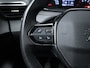 Peugeot 208 1.2 PureTech Allure Sport (APPLE CARPLAY,NAVI,CAMERA,CLIMATE,CRUISE,GETINT,LED,SPORTSTOELEN,LM VELGEN)
