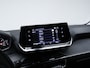 Peugeot 208 1.2 PureTech Allure Sport (APPLE CARPLAY,NAVI,CAMERA,CLIMATE,CRUISE,GETINT,LED,SPORTSTOELEN,LM VELGEN)
