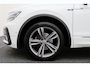 Volkswagen Tiguan Allspace 1.5 TSI DSG Highline Business R-Line 7p. Camera, Apple CarPlay, Panoramdak, Elek. Trekhaak, Virtual Cockpit, LED, 19"