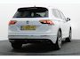 Volkswagen Tiguan Allspace 1.5 TSI DSG Highline Business R-Line 7p. Camera, Apple CarPlay, Panoramdak, Elek. Trekhaak, Virtual Cockpit, LED, 19"