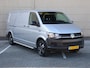 Volkswagen Transporter 2.0 TDI 102 pk L2H1 Business | Airco | Cruise control | Bijrijders bank | PDC | Treeplanken | 17" LM velgen | Betimmering |