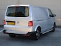 Volkswagen Transporter 2.0 TDI 102 pk L2H1 Business | Airco | Cruise control | Bijrijders bank | PDC | Treeplanken | 17" LM velgen | Betimmering |