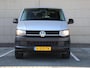 Volkswagen Transporter 2.0 TDI 102 pk L2H1 Business | Airco | Cruise control | Bijrijders bank | PDC | Treeplanken | 17" LM velgen | Betimmering |