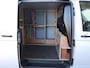 Volkswagen Transporter 2.0 TDI 102 pk L2H1 Business | Airco | Cruise control | Bijrijders bank | PDC | Treeplanken | 17" LM velgen | Betimmering |