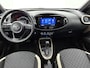 Toyota Aygo X 1.0 VVT-i S-CVT Pulse + | BTW Voertuig | Parkeersensoren voor+achter | Keyless Entry/Start | Climate Control | Cruise Control Adaptive | achteruitrijcamera | Apple CarPlay/Android Auto |