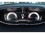 Peugeot 3008 1.2 130PK AUTOMAAT GT LINE | PANORAMA SCHUIF/KANTEL DAK | TREKHAAK | LEDEREN BEKLEDING | ELETRISCH BEDIENBARE BESTUURDERSSTOEL MET GEHEUGENFUNCTIE | MASSAGE STOELEN | FULL LED KOPLAMPEN | ELEKTRISCH BEDIENBARE ACHTERKLEP | ALL SEASON BANDEN | APPLE CARPLAY/ANDROID AUTO | NAVIGATIE | CLIMATE CONTROL | DODEHOEK DETECTIE | ADAPTIVE CRUISE CONTROL | KEYLESS ENTRY/START | STOEL VERWARMING |