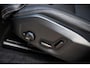 Volvo XC60 2.0 T8 Plug-in hybrid AWD Ultra Dark Exec. Ed. | Luchtvering | 22 Inch | Bowers & Wilkins Audio | Stoelverwarming + Ventilatie + Massage | Head Up | 360 Camera | Getint Glas | Schuif -/ Kanteldak |