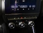 Renault Clio 1.0 TCe Intens 101pk / Achteruitrijcamera / Navigatie / Airco / Klimaatregeling / Apple carplay /
