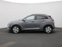 Hyundai Kona Electric EV Fashion 64 kWh | WORDT VERWACHT | APPLE CARPLAY | ANDROID AUTO | STOELVERWARMING | HEAD-UP DISPLAY | HALF-LEDER | ACHTERUITRIJCAMERA | PARKEERSENSOREN | NAVIGATIE | DAB RADIO | RIJSTROOKHULP |