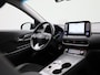 Hyundai Kona Electric EV Fashion 64 kWh | WORDT VERWACHT | APPLE CARPLAY | ANDROID AUTO | STOELVERWARMING | HEAD-UP DISPLAY | HALF-LEDER | ACHTERUITRIJCAMERA | PARKEERSENSOREN | NAVIGATIE | DAB RADIO | RIJSTROOKHULP |