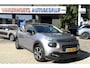 Citroën C3 83 Pk Benzine 5-Deurs * 2-Tone Zilvergrijs + Zwart Dak * * Navigatie * Climate & Cruise Control * Parkeersensoren * Vingerhoets; Vierde Generatie Eersteklas Service. Al meer dan 100 jaar een begrip in de Brabantse Kempen