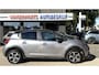 Citroën C3 83 Pk Benzine 5-Deurs * 2-Tone Zilvergrijs + Zwart Dak * * Navigatie * Climate & Cruise Control * Parkeersensoren * Vingerhoets; Vierde Generatie Eersteklas Service. Al meer dan 100 jaar een begrip in de Brabantse Kempen