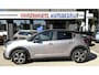 Citroën C3 83 Pk Benzine 5-Deurs * 2-Tone Zilvergrijs + Zwart Dak * * Navigatie * Climate & Cruise Control * Parkeersensoren * Vingerhoets; Vierde Generatie Eersteklas Service. Al meer dan 100 jaar een begrip in de Brabantse Kempen