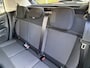 Citroën C3 83 Pk Benzine 5-Deurs * 2-Tone Zilvergrijs + Zwart Dak * * Navigatie * Climate & Cruise Control * Parkeersensoren * Vingerhoets; Vierde Generatie Eersteklas Service. Al meer dan 100 jaar een begrip in de Brabantse Kempen