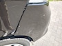 Renault Trafic 1.6dCi 146PK T29 L2H1 3-Persoons **Motor verbruikt overmatig olie** Camera Trekhaak Airco Cruise Control Pdc Regen-Lichtsensor Comfort Energy Lmv Sidebars Achterklep Achterdeuren Betonplex Vloer Kasteninbouw 2.000KG Trekgewicht