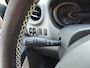 Renault Trafic 1.6dCi 146PK T29 L2H1 3-Persoons **Motor verbruikt overmatig olie** Camera Trekhaak Airco Cruise Control Pdc Regen-Lichtsensor Comfort Energy Lmv Sidebars Achterklep Achterdeuren Betonplex Vloer Kasteninbouw 2.000KG Trekgewicht