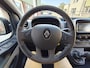 Renault Trafic 1.6dCi 146PK T29 L2H1 3-Persoons **Motor verbruikt overmatig olie** Camera Trekhaak Airco Cruise Control Pdc Regen-Lichtsensor Comfort Energy Lmv Sidebars Achterklep Achterdeuren Betonplex Vloer Kasteninbouw 2.000KG Trekgewicht