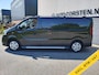 Renault Trafic 1.6dCi 146PK T29 L2H1 3-Persoons **Motor verbruikt overmatig olie** Camera Trekhaak Airco Cruise Control Pdc Regen-Lichtsensor Comfort Energy Lmv Sidebars Achterklep Achterdeuren Betonplex Vloer Kasteninbouw 2.000KG Trekgewicht