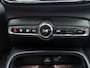 Volvo XC40 Extended Range Ultimate 82 kWh | 97% SOH | Schuif/Kantel dak | Trekhaak | Memory | Harmon Kardon | 360 Camera |