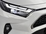 Toyota RAV4 2.5 Plug-in Hybrid AWD Dynamic + | Dodehoek detectie | Head-up Display | Stoel+stuurverwarming | Elektrische Achterklep | Parkeersensoren voor+achter | Draadloze telefoonlader | Navigatie | Apple CarPlay/Android Auto | Cruis