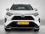 Toyota RAV4 2.5 Plug-in Hybrid AWD Dynamic + | Dodehoek detectie | Head-up Display | Stoel+stuurverwarming | Elektrische Achterklep | Parkeersensoren voor+achter | Draadloze telefoonlader | Navigatie | Apple CarPlay/Android Auto | Cruis