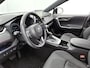 Toyota RAV4 2.5 Plug-in Hybrid AWD Dynamic + | Dodehoek detectie | Head-up Display | Stoel+stuurverwarming | Elektrische Achterklep | Parkeersensoren voor+achter | Draadloze telefoonlader | Navigatie | Apple CarPlay/Android Auto | Cruis