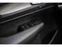 Volvo EX40 Single Motor Extended Range Ultra Black Edition Europa | 82 kWh | Schuif-/Kanteldak | Harman Kardon Audio | BLIS | Adaptieve Cruise Control | Stuur-/Stoelverwarming V+A | Warmtepomp | Getint Glas |