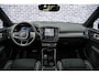 Volvo EX40 Single Motor Extended Range Ultra Black Edition Europa | 82 kWh | Schuif-/Kanteldak | Harman Kardon Audio | BLIS | Adaptieve Cruise Control | Stuur-/Stoelverwarming V+A | Warmtepomp | Getint Glas |