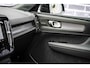 Volvo EX40 Single Motor Extended Range Ultra Black Edition Europa | 82 kWh | Schuif-/Kanteldak | Harman Kardon Audio | BLIS | Adaptieve Cruise Control | Stuur-/Stoelverwarming V+A | Warmtepomp | Getint Glas |