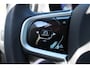 Volvo XC60 T6 Plug-in hybrid AWD Plus Dark | Trekhaak | Panoramadak | 360 graden camera | Head up display | Adaptieve cruise control | Premium audio by Harman Kardon | Verwarmbare voorstoelen stuurwiel en achterbank