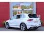 Volkswagen Tiguan 1.5 TSI 150PK AUTOMAAT HIGHLINE BUSINESS R | PANORAMA SCHUIF/KANTEL DAK | LEDEREN BEKLEDING | BESTUUDERSSTOEL ELEKTRISCH VERSTELBAAR MET GEHEUGENFUNCTIE | ELEKTRISCH WEGKLAPBARE TREKHAAK | IQ LIGHT KOPLAMPEN | VIRTUAL DISPLAY | DRAADLOZE APPLE CARPLAY/ANDROID AUTO | NAVIGATIE | 19" LICHTMETALEN VELGEN | ELEKTRISCH BEDIENBARE ACHTERKLEP | GETINTE ACHTERRUITEN | CAMERA VOOR + ACHTER | PARKEERSENSOREN VOOR + ACHTER | STOEL VERWARMING |