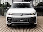 Volkswagen Tiguan 1.5 eHybrid R-Line Edition | PANORAMA/SCHUIF-KANTELDAK | ADAPTIVE CRUISE CONTROL. | ACHTERUITRIJCAMERA | 20 INCH | BLACK STYLE | APPLE CARPLAY | STOELVERWARMING | STUURVERWARMING | SFEERVERLICHTING |