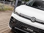Volkswagen Tiguan 1.5 eHybrid R-Line Edition | PANORAMA/SCHUIF-KANTELDAK | ADAPTIVE CRUISE CONTROL. | ACHTERUITRIJCAMERA | 20 INCH | BLACK STYLE | APPLE CARPLAY | STOELVERWARMING | STUURVERWARMING | SFEERVERLICHTING |