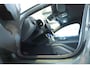 Volvo V60 B4 Essential Edition | Lederen bekleding | Parkeercamera | Parkeersensoren voor + achter | Google infotainment | Climate Control | Cruise Control | Zwarte hemelbekleding |