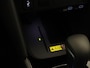 Toyota Yaris Cross 1.5 Hybrid 130 Dynamic - DODEHOEK DETECTIE - DIRECT UIT VOORRAAD LEVERBAAR - PARKEERSENSOREN VOOR EN ACHTER - STOEL & STUUR VERWARMING - DRAADLOZE TELEFOONLADER - KEYLESS ENRTY & START - BESTUURDERS EN BIJRIJDERSSTOEL IN HOOGTE VERSTELBAAR