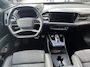 Audi Q4 e-tron 40 S-Line 77 kWh / AUTOMAAT/ WARMTEPOMP/ DIGITAL DASH/ ALCANTARA/ SMARTPHONE INTERFACE/ HEAD-UP/ CLIMATE/ STOELVERWARMING/ CRUISE/ NAVI