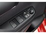 Toyota Yaris 1.5 Hybrid 115 Dynamic | Apple Carplay / Android Auto | Dodehoek detectie | Parkeersensoren voor/achter | Stoelverwarming | Adaptive Cruise | Clima | Keyless | Camera | 16 inch