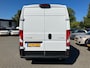 Citroën Jumper 2.2 BlueHDi 180 S&S L3H2 3.5t | Adaptieve Cruise control | Climate control | Achteruitrijcamera | Digitale binnenspiegel | Navigatie | 3 persoons