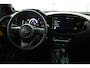 Toyota Aygo X Hybrid 115 GR Sport Stoelverwarming | Keyless entry | Draadloze telefoonlader | Achteruitrijcamera | JBL premium sound |
