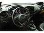 Toyota Aygo X Hybrid 115 GR Sport Stoelverwarming | Keyless entry | Draadloze telefoonlader | Achteruitrijcamera | JBL premium sound |