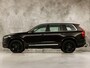 Volvo XC90 2.0 T8 Twin Engine AWD Inscription Automaat 407Pk (PANORAMADAK, APPLE CARPLAY, MEMORY SEATS, STOELVERWARMING/KOELING, CAMERA, LEDER, TREKHAAK, NIEUWE APK)
