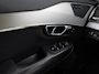 Volvo XC90 2.0 T8 Twin Engine AWD Inscription Automaat 407Pk (SOH 88,3%, PANORAMADAK, APPLE CARPLAY, MEMORY SEATS, NAP, STOELVERWARMING/KOELING, CAMERA, GETINT GLAS, LEDER, TREKHAAK, NIEUWE APK)