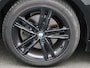 BMW 1-Serie 118i High Executive | Automaat | Apple Carplay / Android Auto | Parkeersensoren | Stoelverwarming | Climate Control |