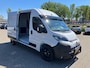 Citroën Jumper 2.2 BlueHDi 140 S&S L2H2 3.5t | Adaptieve Cruise control | Achteruitrijcamera | Climate control | Navigatie | 3 persoons | Side steps | Lichtmetalen velgen black | Pushbar