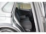 Volkswagen Tiguan 1.5 TSI 150pk DSG Highline Business R Trekhaak Panoramadak Camera Stoelverwarming Navigatie